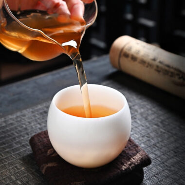 Ice Jade White Porcelain [Dragon Egg] Tea Cup 130ml