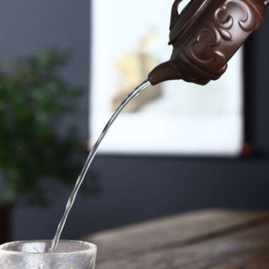 Full Handmade Yixing Zisha Teapot [Ruyi Pot] (Lao Zi Ni – 175ml)