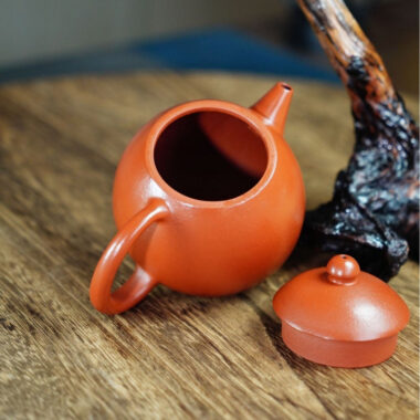 Full Handmade Yixing Zisha Teapot [Dragon Egg Pot] (Zhu Ni – 220ml)