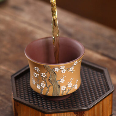 Handmade Yixing Zisha Master Tea Cup [Bi-color Plum Blossom] 180ml