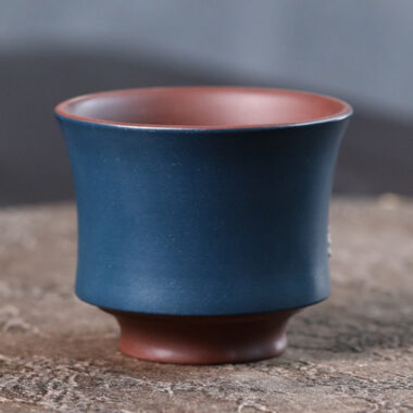Handmade Yixing Zisha Master Tea Cup [Bi-color Plum Blossom] 180ml