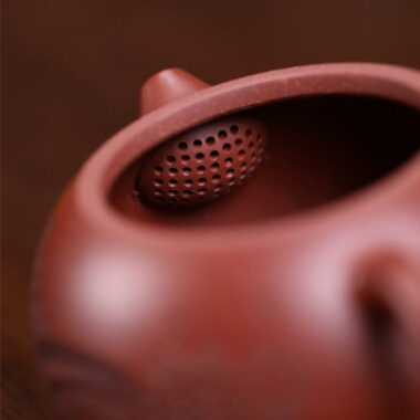 Full Handmade Yixing Zisha Teapot [Yi Jiangnan Xishi Pot] (Dahongpao – 200ml)