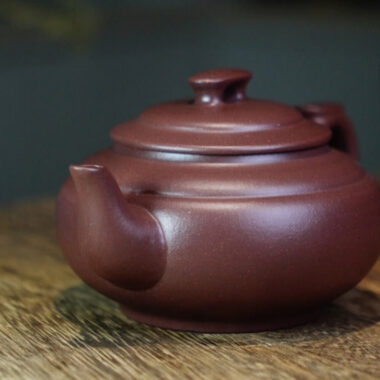 Full Handmade Yixing Zisha Teapot [Shang Xin Qiao Pot] (Di Cao Qing – 260ml)
