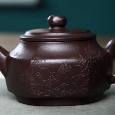 Full Handmade Yixing Zisha Teapot [Liuliu Dashun Pot] (Lao Zi Ni – 300ml)