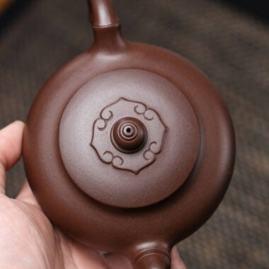 Full Handmade Yixing Zisha Teapot [Elegant Bamboo Pot] (Zi Ni – 300ml)