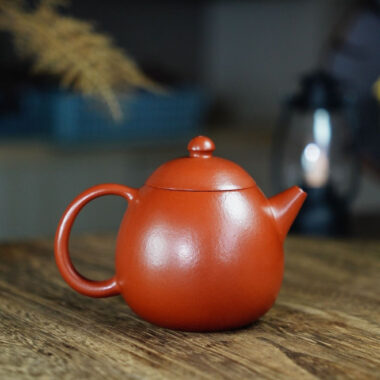 Full Handmade Yixing Zisha Teapot [Dragon Egg Pot] (Zhu Ni – 220ml)