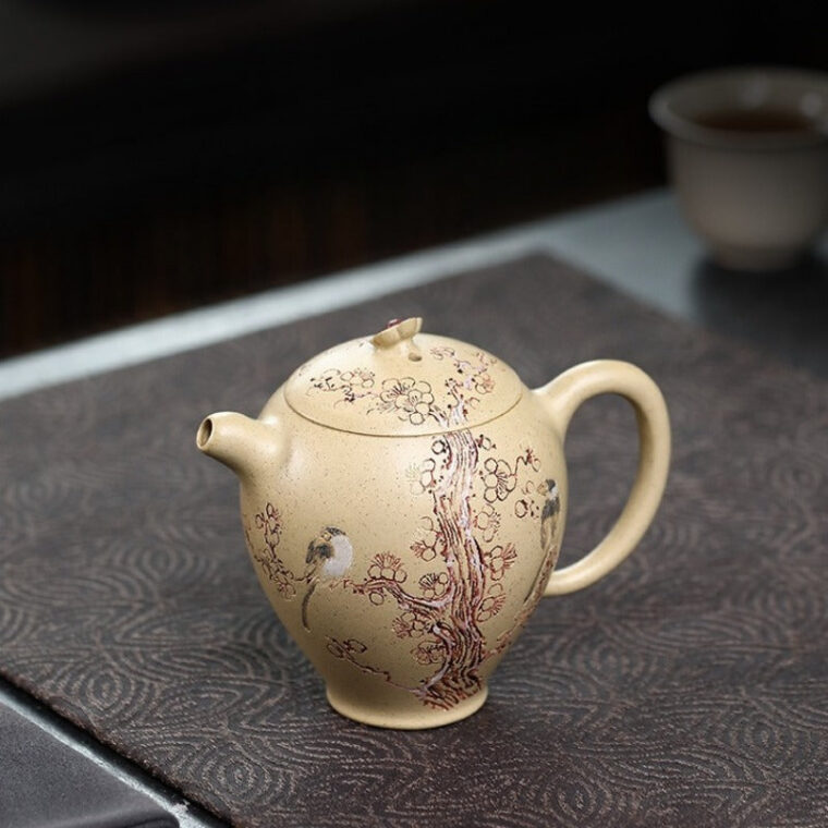 Full Handmade Yixing Zisha Teapot [Ta Xue Xun Mei] (Bensan Lu Ni – 150ml)
