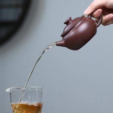 Full Handmade Yixing Zisha Teapot [Rich & Prosperity Pot] (Zi Ni – 180ml)