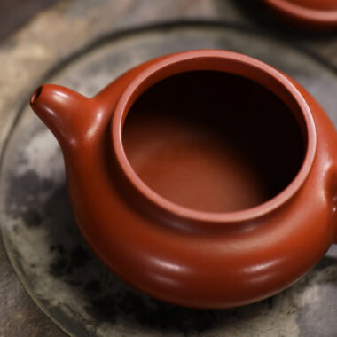 Full Handmade Yixing Zisha Teapot [Fanggu Pot] (Dahongpao – 170ml)