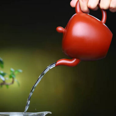 Full Handmade Yixing Zisha Teapot [Beauty Shoulder Pot] (Dahongpao – 260ml)