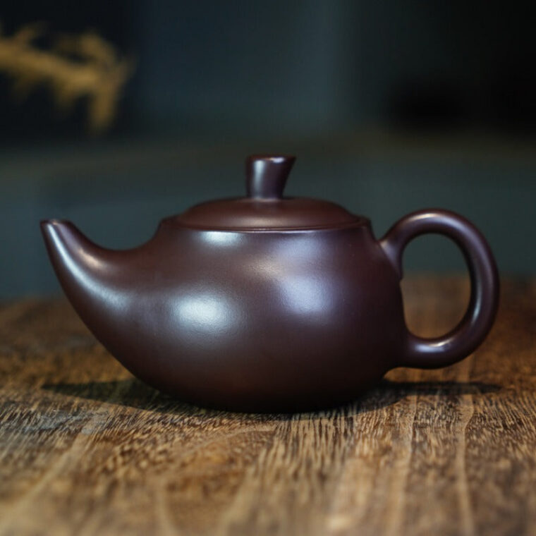 Full Handmade Yixing Zisha Teapot [Yandou Pot] (Lao Zi Ni – 180ml)