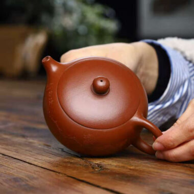 Full Handmade Yixing Zisha Teapot [Bian Xishi Pot] (Qing Shui Ni – 250ml)