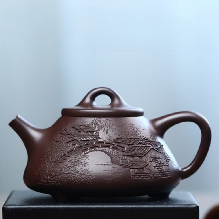 Full Handmade Yixing Zisha Teapot [Jiangnan Ziye Shi Piao Pot] (Zi Ni – 220ml)