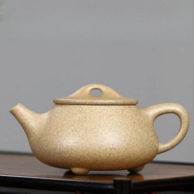 Full Handmade Yixing Zisha Teapot [Jingzhou Shi Piao Pot] (Zhima Duan Ni – 200ml)