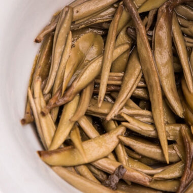 2014 Spring Fuding White Tea Cake [Baihaoyinzhen]