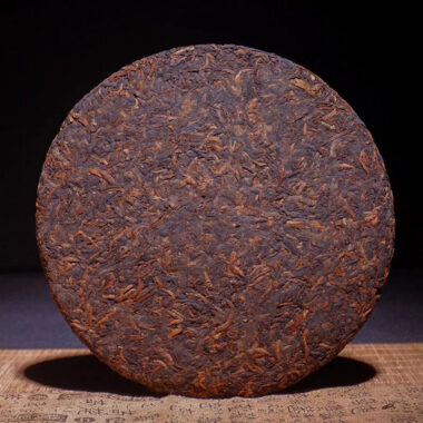 2017 Spring Yunnan Shu Puer Tea Cake [Golden Needle]