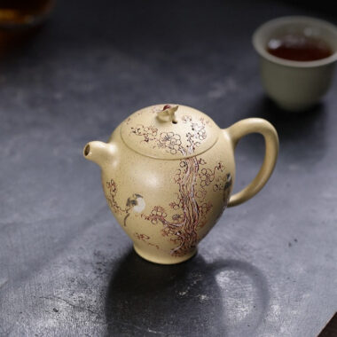 Full Handmade Yixing Zisha Teapot [Ta Xue Xun Mei] (Bensan Lu Ni – 150ml)