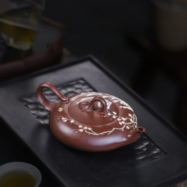 Full Handmade Yixing Zisha Teapot [Beautiful Feather] (Zi Ni – 230ml)