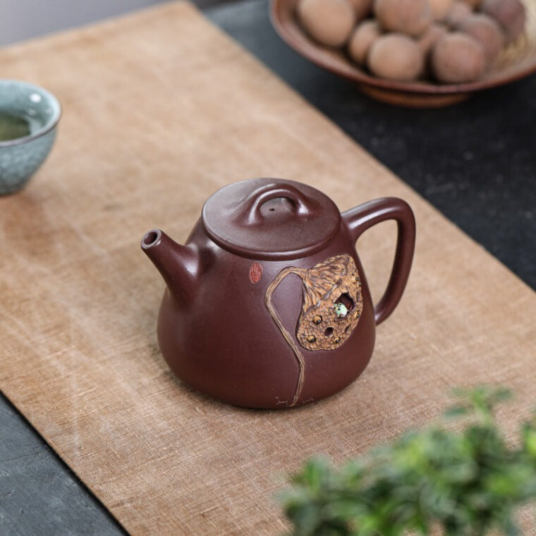Yixing Zisha Teapot [Lotus Pod Gao Shi Piao] (Zi Zhu Ni – 320ml)
