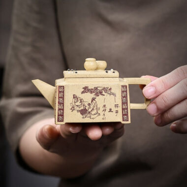 Full Handmade Yixing Zisha Teapot [Qikai Desheng] (Bensan Lu Ni – 145ml)