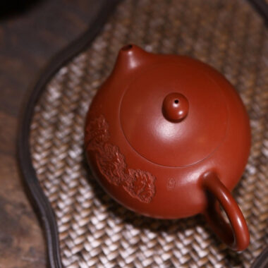 Full Handmade Yixing Zisha Teapot [Xishi Pot] (Dahongpao – 110/150ml)
