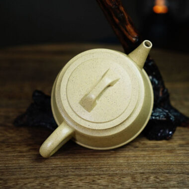 Full Handmade Yixing Zisha Teapot [Yu Zhao Pot] (Benson Lu Ni – 170ml)