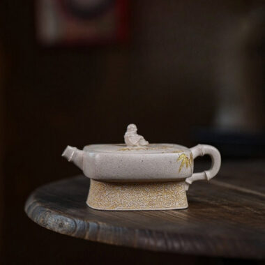 Full Handmade Yixing Zisha Teapot [Enjoy] (Bai Duan Ni – 280ml)