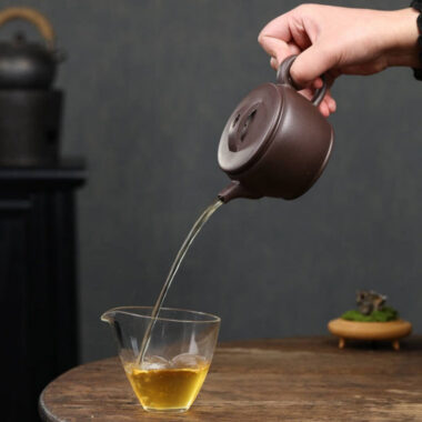 Full Handmade Yixing Zisha Teapot [Hanwa Pot] (Zi Ni – 310ml)
