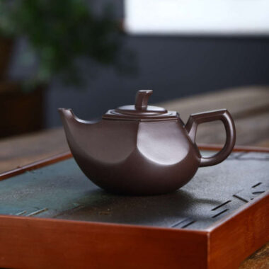 Full Handmade Yixing Zisha Teapot [Liufang Yandou Pot] (Lao Zi Ni – 160ml)