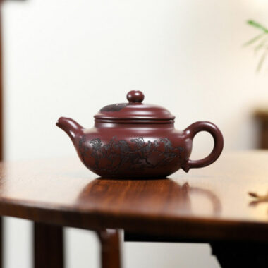 Yixing Zisha Teapot [Eight Horses Fanggu] (Zi Zhu Ni – 250ml)
