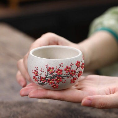 Handmade Yixing Zisha Master Tea Cup [Plum Blossom / Magnolia] 90ml