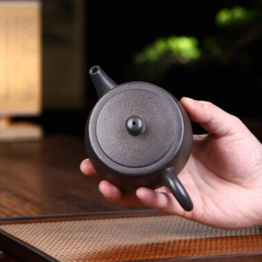 Full Handmade Yixing Zisha Teapot [Hanwa Pot] (Tian Qing Ni – 250ml)