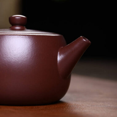Full Handmade Yixing Zisha Teapot [Ping Gai Zhi Liu Pot] (Lao Zi Ni – 250ml)