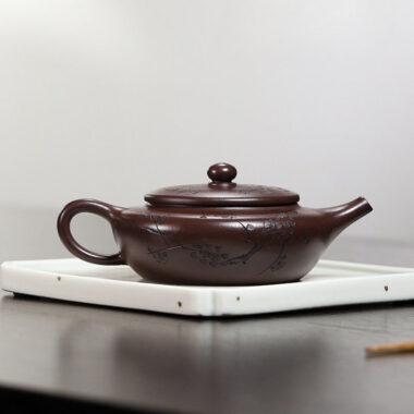Yixing Zisha Teapot [Han Ying Bian Chen] (Zi Ni – 160ml)