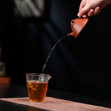 Yixing Zisha Teapot [Mini Ziye Shi Piao] (Di Cao Qing – 70ml)