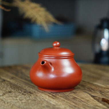Yixing Zisha Teapot [Gao Pan Pot] (Dahongpao – 200ml)