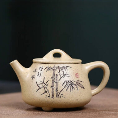 Full Handmade Yixing Zisha Teapot [Gao Shi Piao Pot] (Bensan Lu Ni – 200ml)