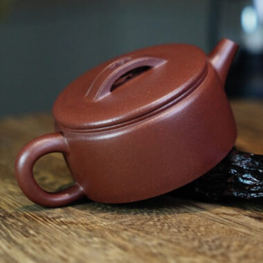 Full Handmade Yixing Zisha Teapot [Hanwa Pot] (Di Cao Qing – 110ml)