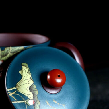 Yixing Zisha Tea Mug [Lotus] (Lu Ni / Zi Ni – 420ml)