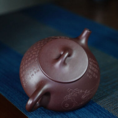 Full Handmade Yixing Zisha Teapot [Jingzhou Shi Piao Pot – Jiang Jin Jiu] (Zi Ni – 300ml)