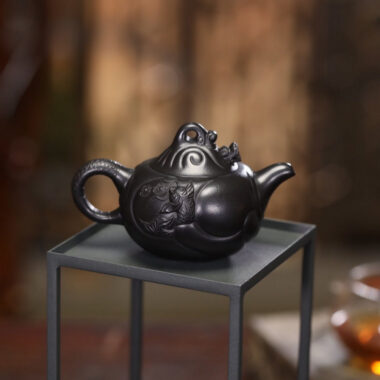Full Handmade Yixing Zisha Teapot [Carp Dragon Pot] (Hei Ni – 170ml)
