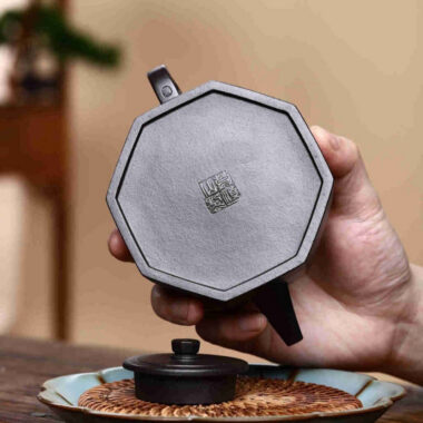 Full Handmade Yixing Zisha Teapot [Bafang Yu Zhu Pot] (Shi Huang – 260ml)