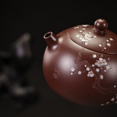 Full Handmade Yixing Zisha Teapot [Plum Xishi Pot] (Zi Ni – 170ml)