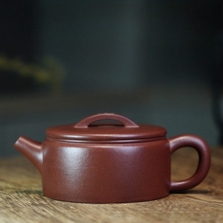 Full Handmade Yixing Zisha Teapot [Hanwa Pot] (Di Cao Qing – 110ml)