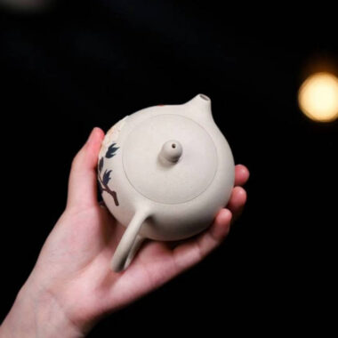 Yixing Zisha Teapot [Peony Xishi] (Bai Duan Ni – 230ml)