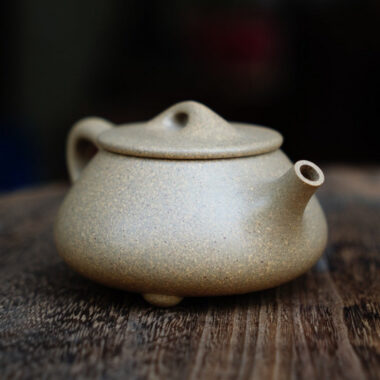 Full Handmade Yixing Zisha Teapot [Jingzhou Shi Piao Pot] (Qing Duan Ni – 190ml)
