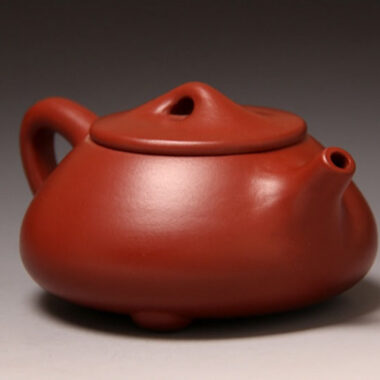 Full Handmade Yixing Zisha Teapot [Jingzhou Shi Piao Pot] (Dahongpao – 250ml)