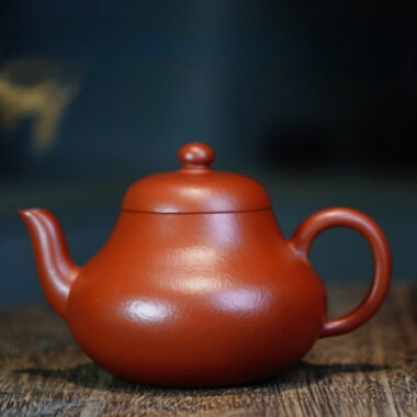 Full Handmade Yixing Zisha Teapot [Pear Pot] (Dahongpao – 170ml)