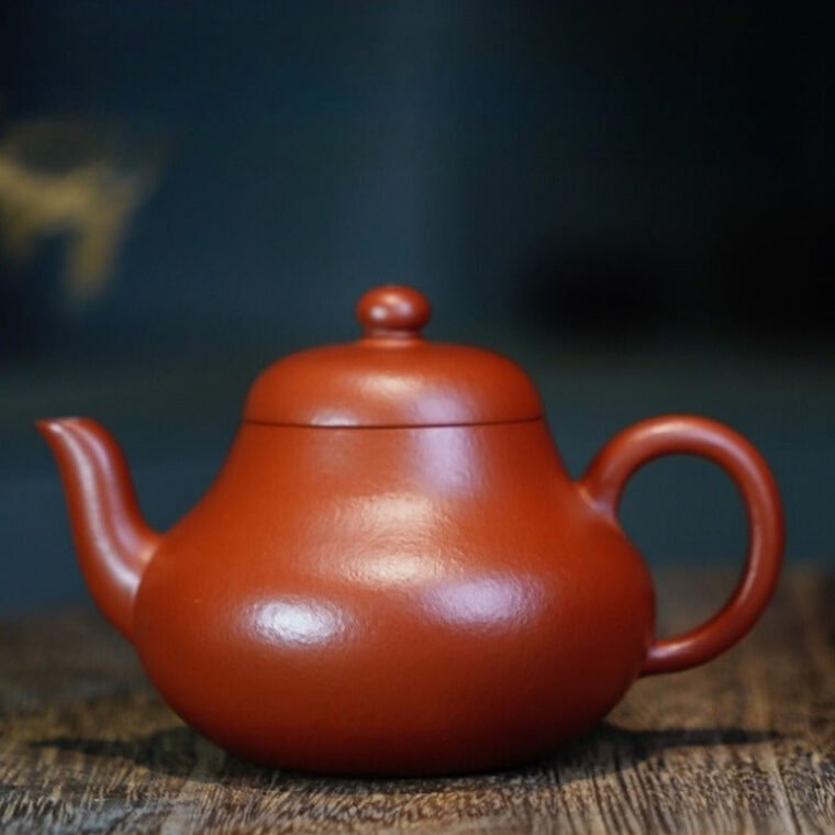 Full Handmade Yixing Zisha Teapot [Pear Pot] (Dahongpao – 170ml)