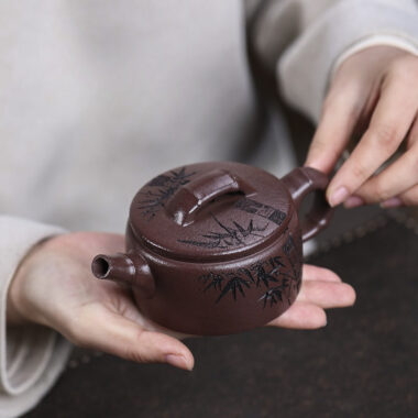Full Handmade Yixing Zisha Teapot [Xiang Zhu] (30 Mu Zi Ni – 160ml)